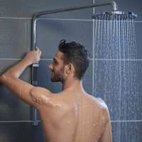 Découvrez comment choisir la douche et baignoire combinée idéale pour votre salle de bain