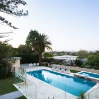 Quelles solutions pour prolonger la saison de baignade ?