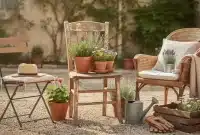 Déco de jardin avec une vieille chaise et autres idées de chaise
